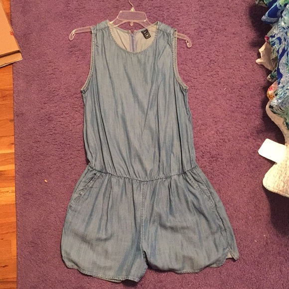 GAP Other - Gap denim romper